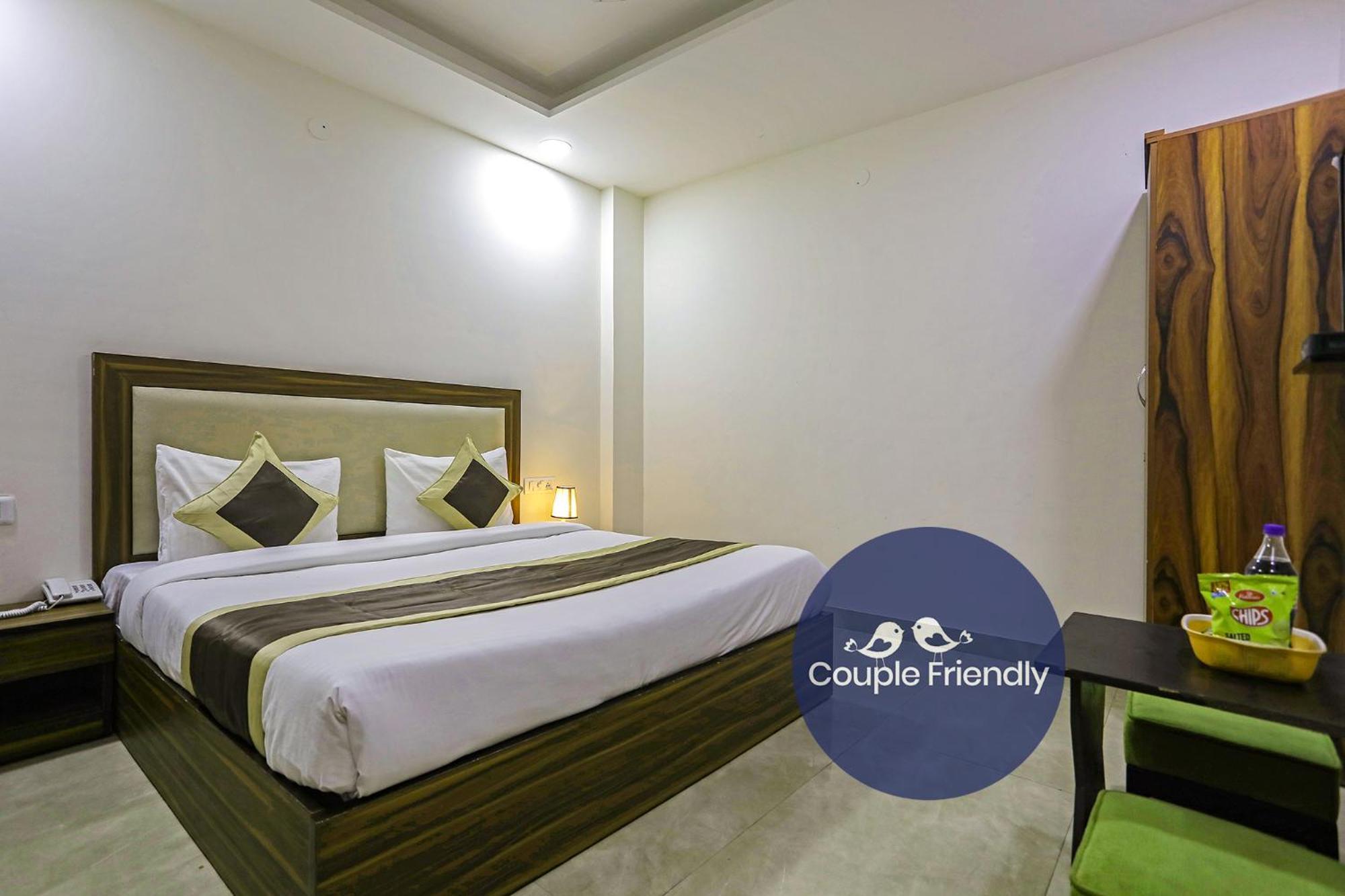 Fabhotel White House Bnb - Nr Yashobhoomi Convention Centre Deli Exterior foto